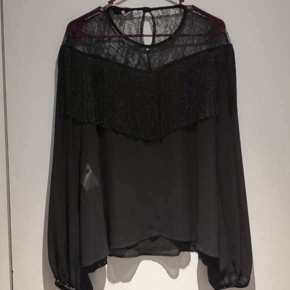 Top - Picture 3 of 3